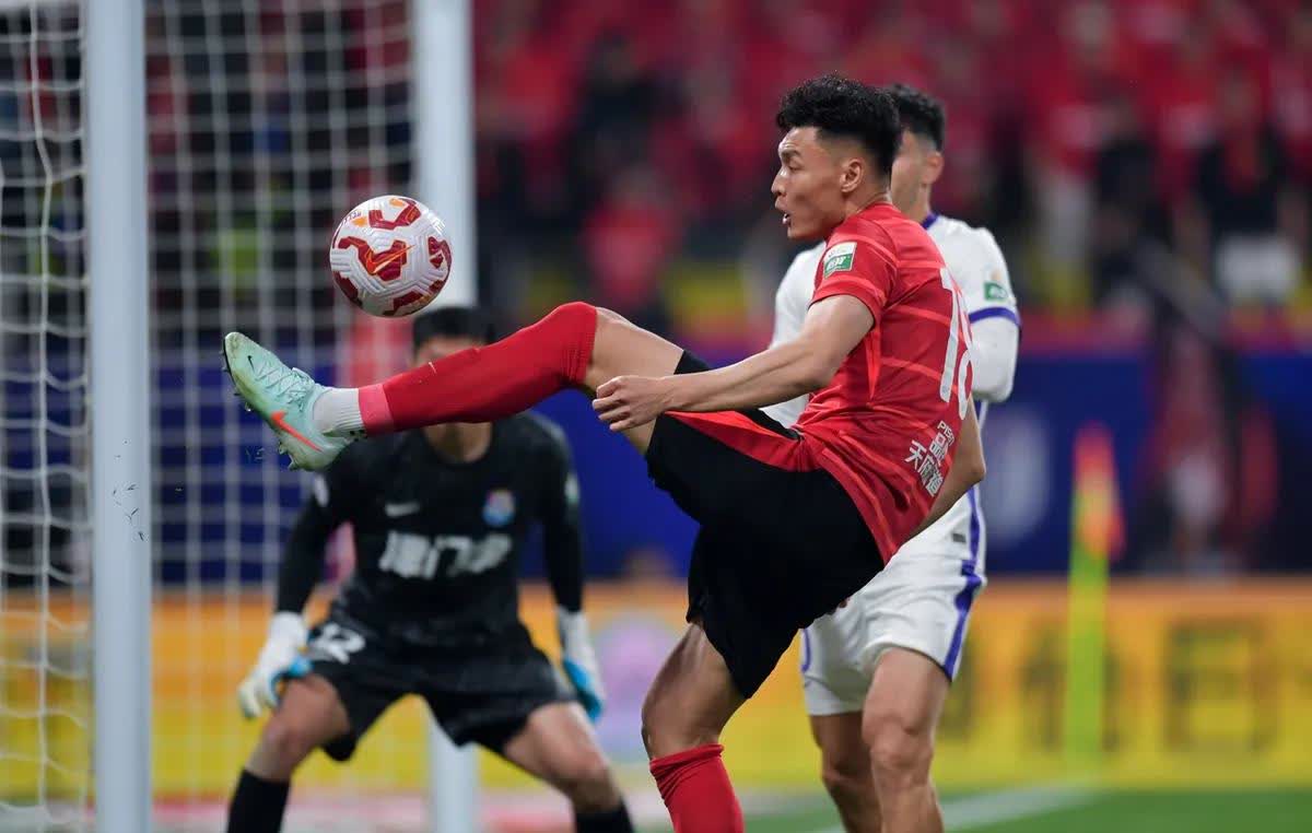 成都蓉城训练开放日，国际比赛日主帅复盘引欢呼，NBA总决赛在即，轮换策略成焦点的简单介绍-凯时平台