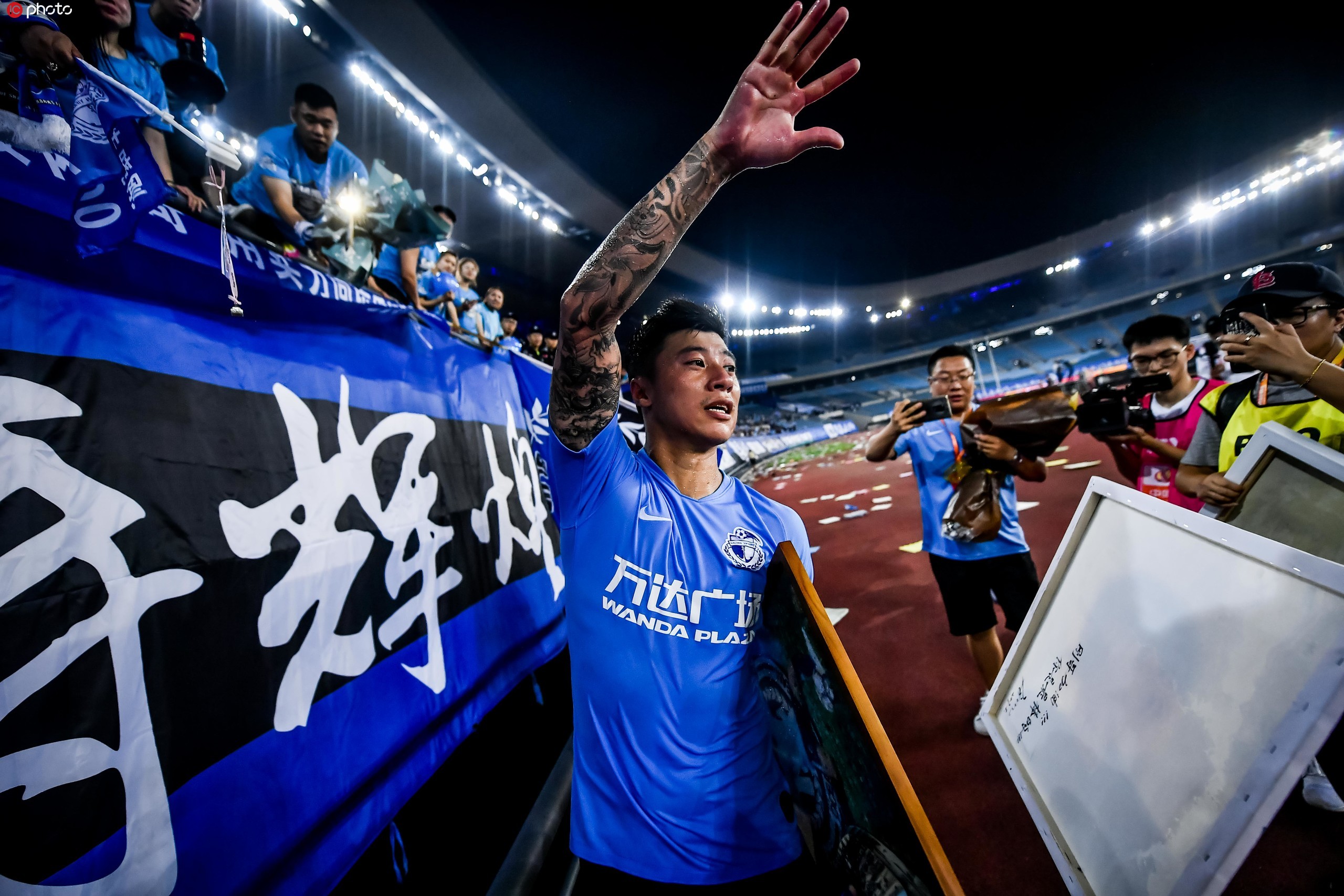 成都蓉城内部会议纪要流出——转会期回应争议；英超使命明确；团队化学反应显著 -凯时官网入口